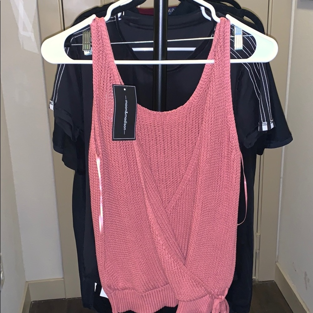 BRAND NEW. Womans crochet tank top